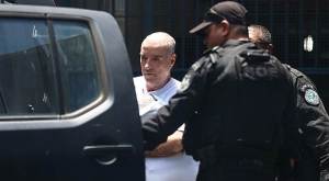 lg-b90ce311-3a4b-4deb-9ce5-25466a84f283