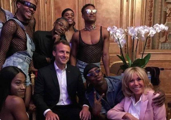 elysee-macron-techno-lgbt