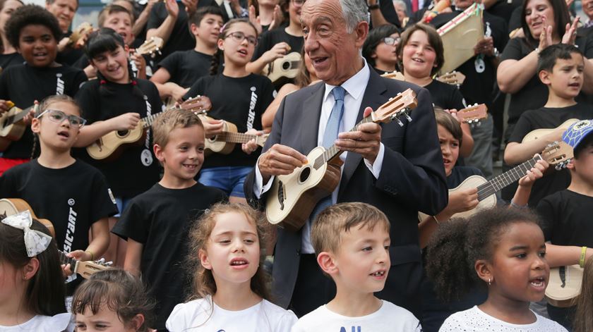marcelo_rebelo_de_sousa_em_visita_a_braganca_foto_jose_coelho_lusa1506fecc_base