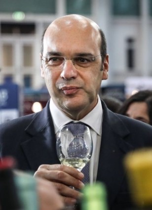 O ministro Adjunto e da Economia visita o Salão internacional do Setor Alimentar e Bebidas