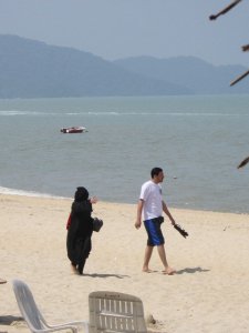 7871052-The-Black-Burka-Beach-goer-She-actually-went-in-the-water-after-1