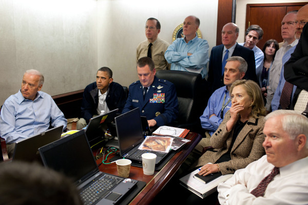 obama_and_biden_await_updates_on_bin_laden